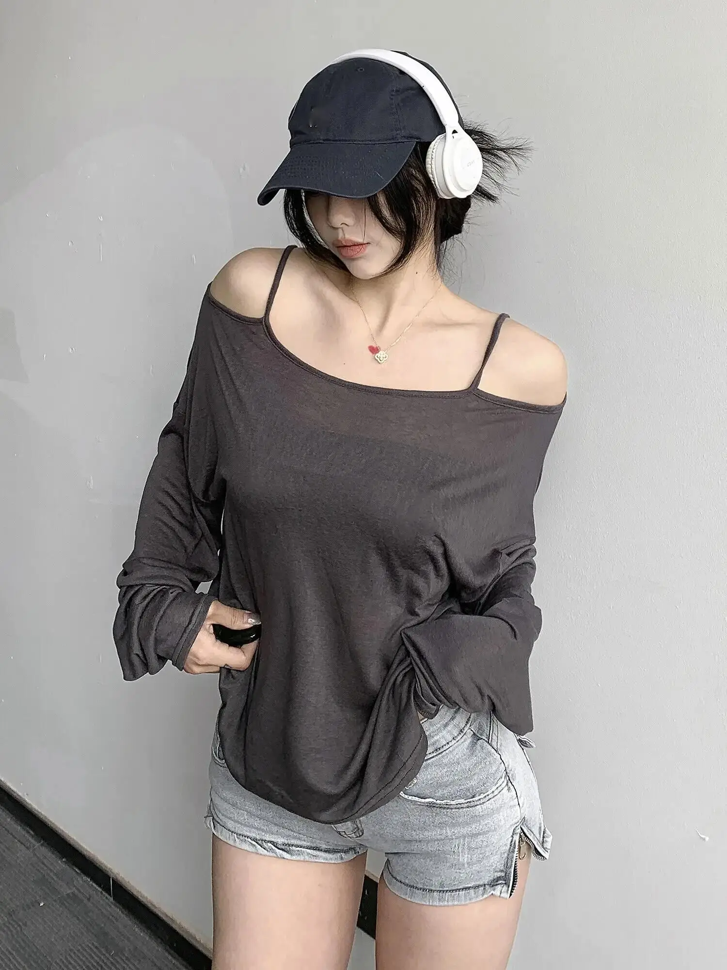 Design Sense Off Shoulder Sling Long Sleeved T-shirt Women  Spring/summer New Loose Solid Color Lazy Style Top D490