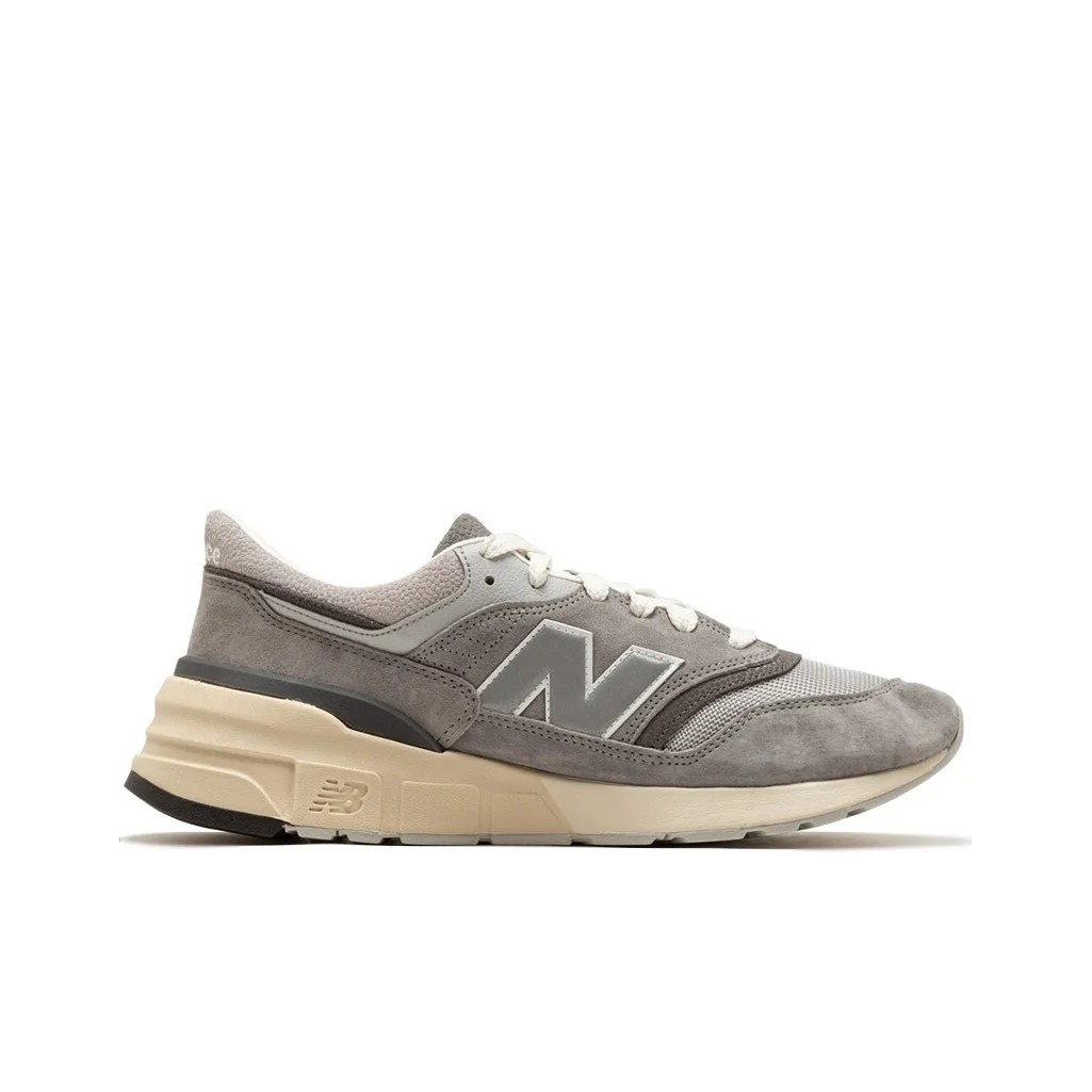 حذاء جري كاجوال New Balance NB 997R Retro، متعدد الاستخدامات ومتين ومنخفض القطع للرجال والنساء، رمادي ظل.