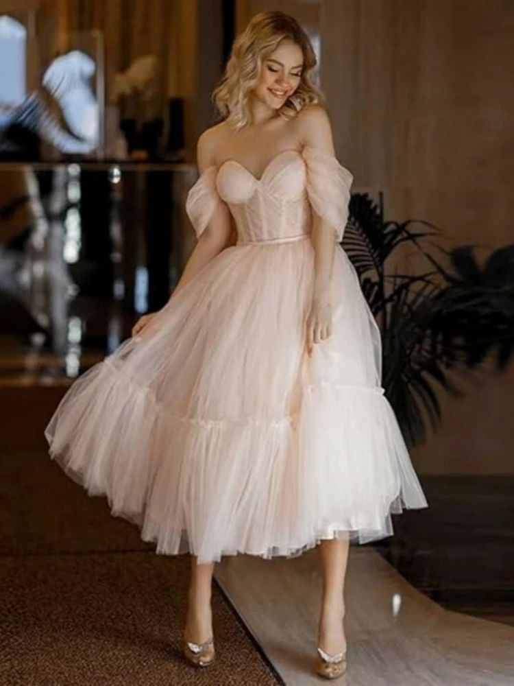 تول الشاي طول قبالة الكتف فساتين حفلة موسيقية ، الطبقات حبيبته كشكش ، أكمام قصيرة ، خط رسمي مساء ثوب الحزب