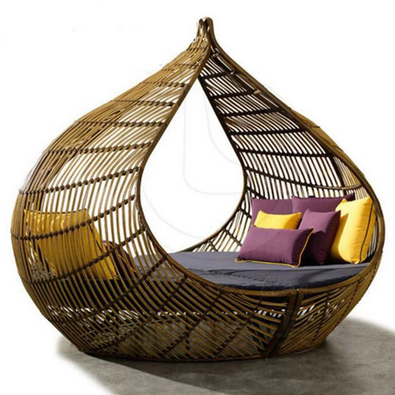 

Outdoor horn rattan sofa new bed