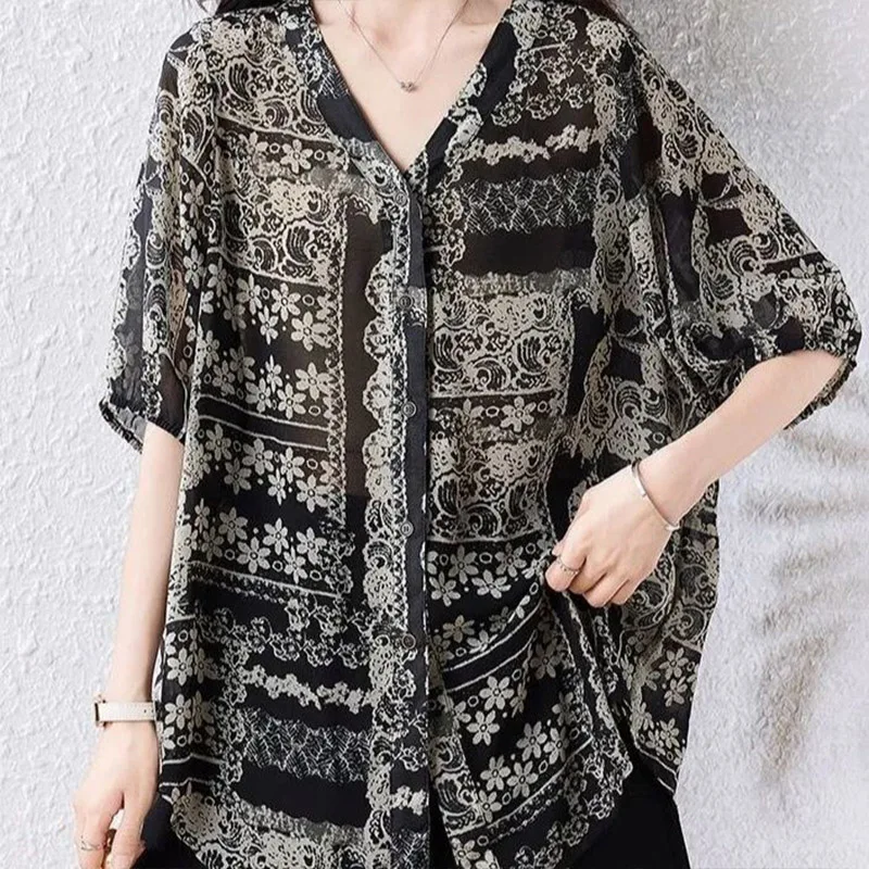 

Large Sized Women's Clothing Retro Floral Printed Short Sleeves Shirt for Women Summer Artistic Style Loose Temperament Top