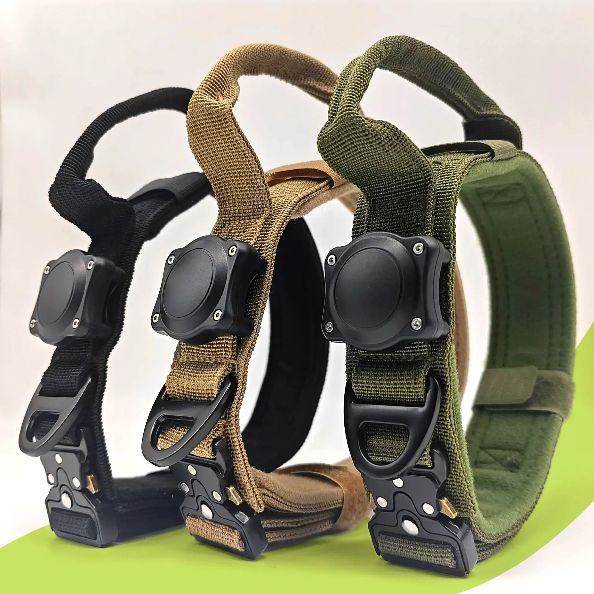 Tactical Waterproof Locator Sleeve Dog Collar for Apple Airtag Military Dog Medium and Large Training Dog