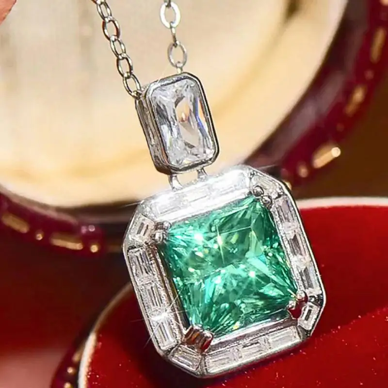 Huitan Elegante Damen-Halskette mit eingelegtem, glänzendem Prinzessin-Grün-Zirkonia, edler Schmuck, Accessoires für Hochzeit, Party, Alltag