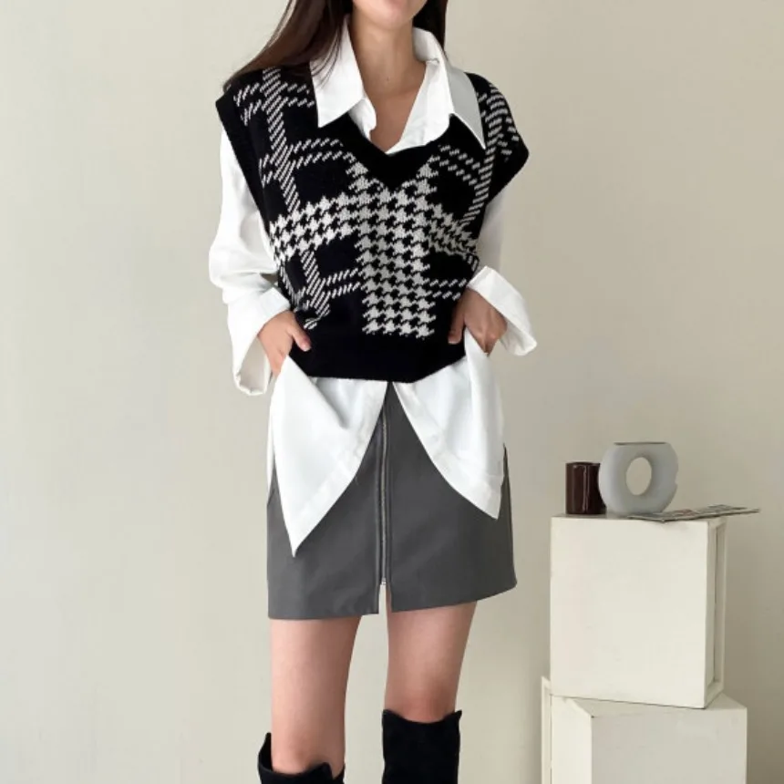 Ele V-Ne Knitted Vest Women's Korean Sle Spring Autumn Loose Fit Svel Sweater Vest Comfortable Casual Top