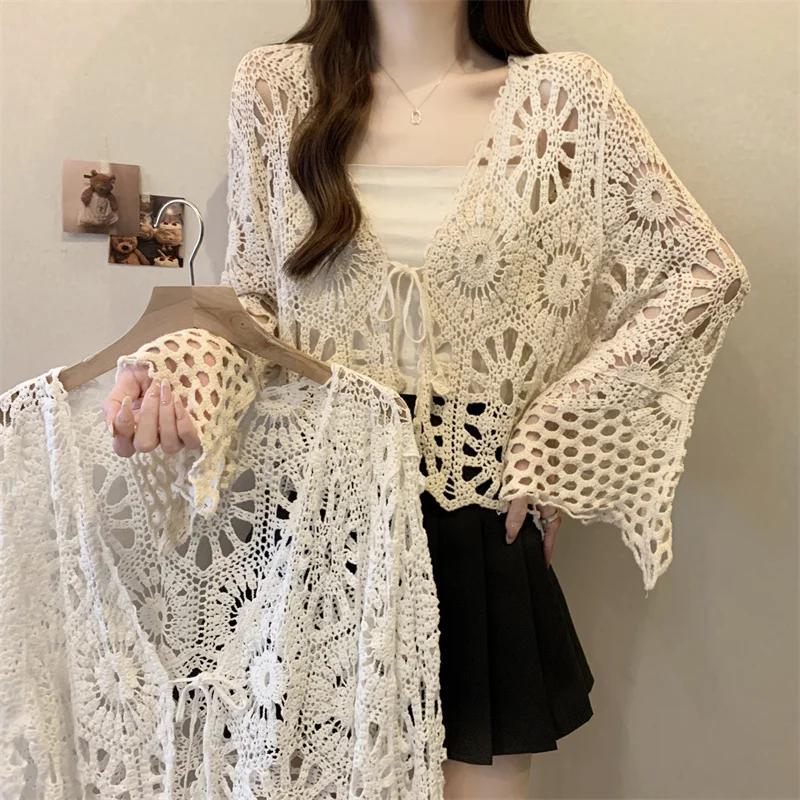 

Women's n Beach Vaion Sle Long Sve Knitted Cover up Hollow out Lace Flower Design Sun Protection irt