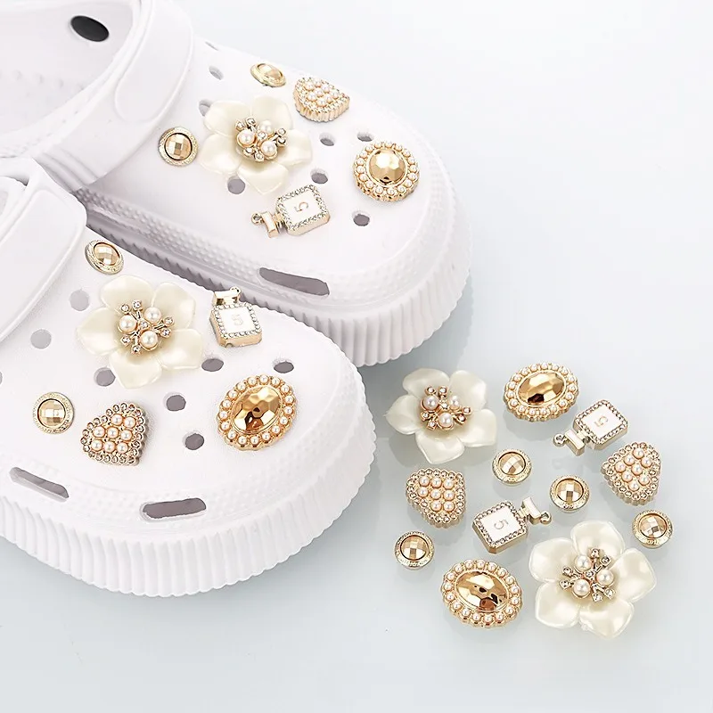 DIY Hole Shoe Accessories Detachable Acrylic Pearl Flower Decorations Shoe Decorations Small Fragrance Style Removable Jewelry