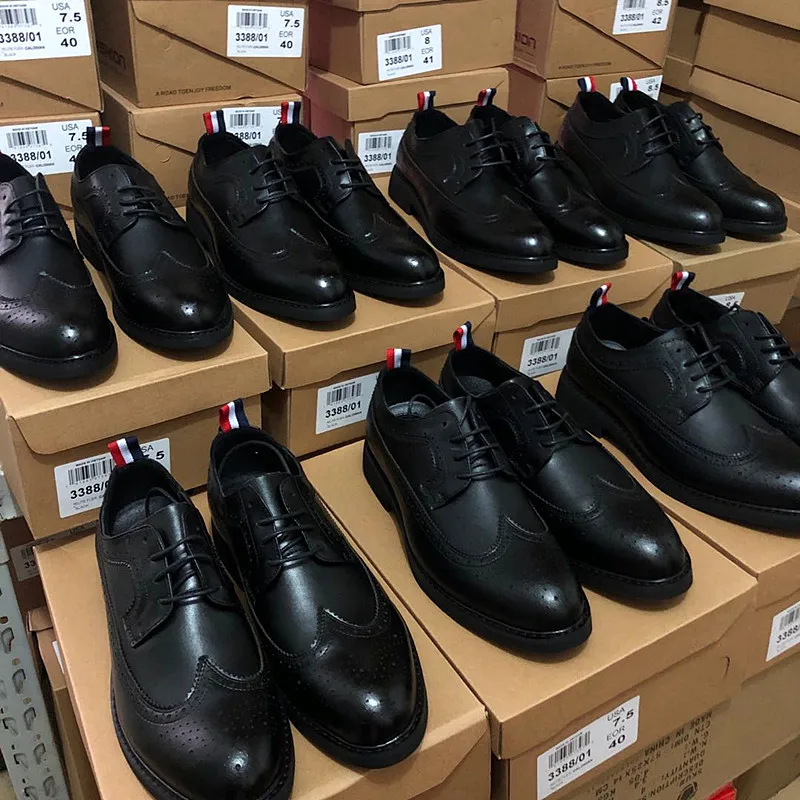 

British Style Fashionable Men's Casual Shoes Top Layer Leather Rubber Bottom Carved Flower Design round Toe Mixed Material