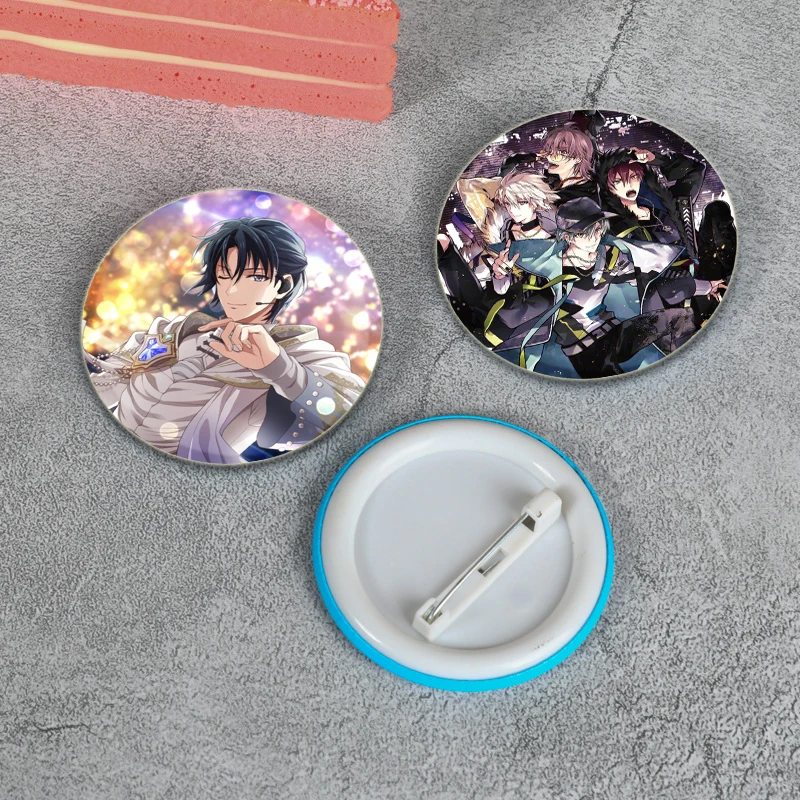 Anime IDOLiSH7 Badge Izumi Iori IZUMI MITSUKI Nikaido Yamato Yotsuba Tamaki Pins Cartoon Badge Backpack Hat Jewelry Accessories