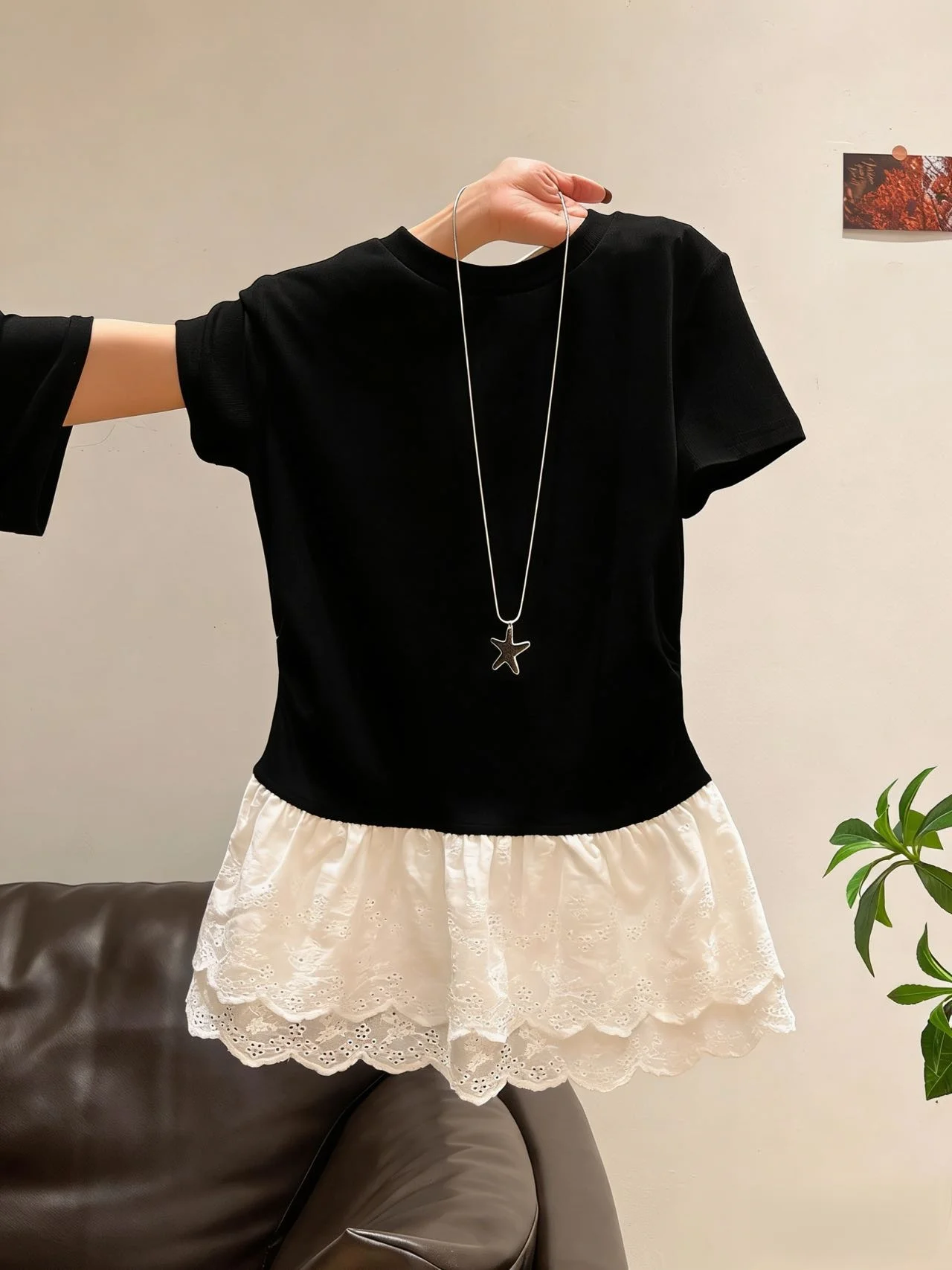 

Summer New Women's Short Sleeve T-shirt 95 Cotton round Neck Big Size Slim Fit Bodycon Top Lace Hem Casual Comfortable Tee