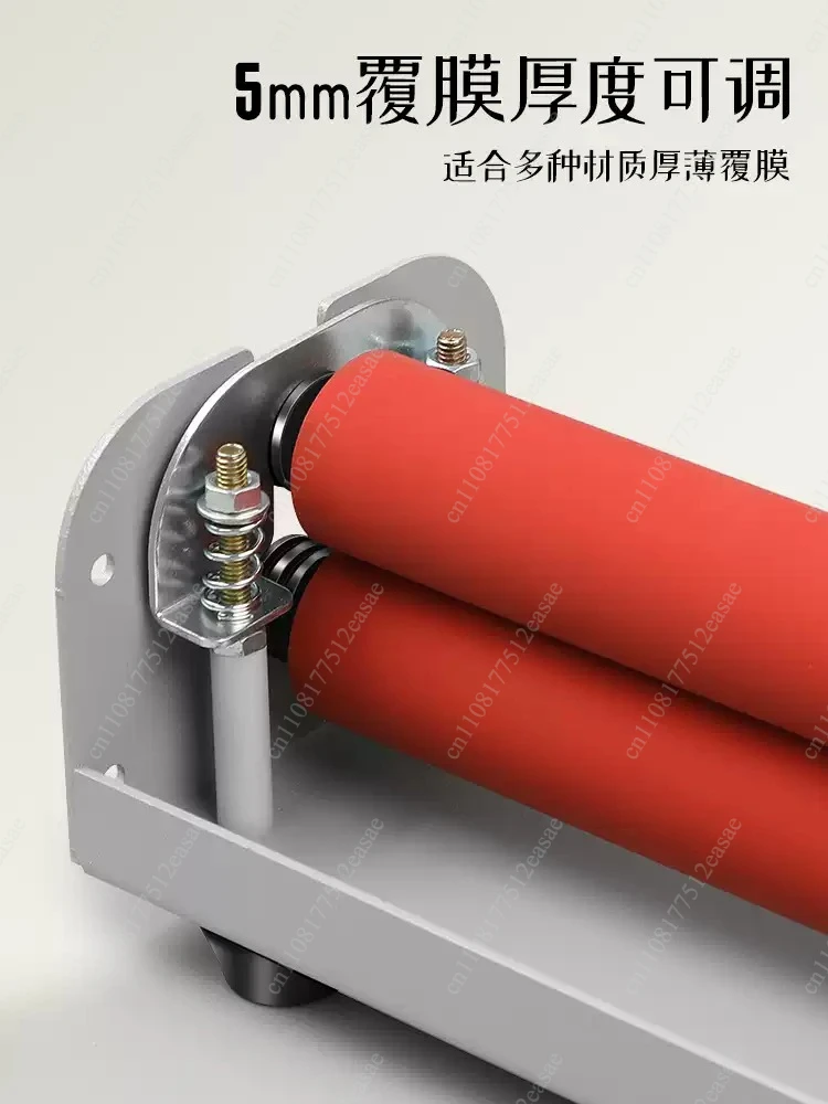 Used for manually mounting paper and hand cranking photos