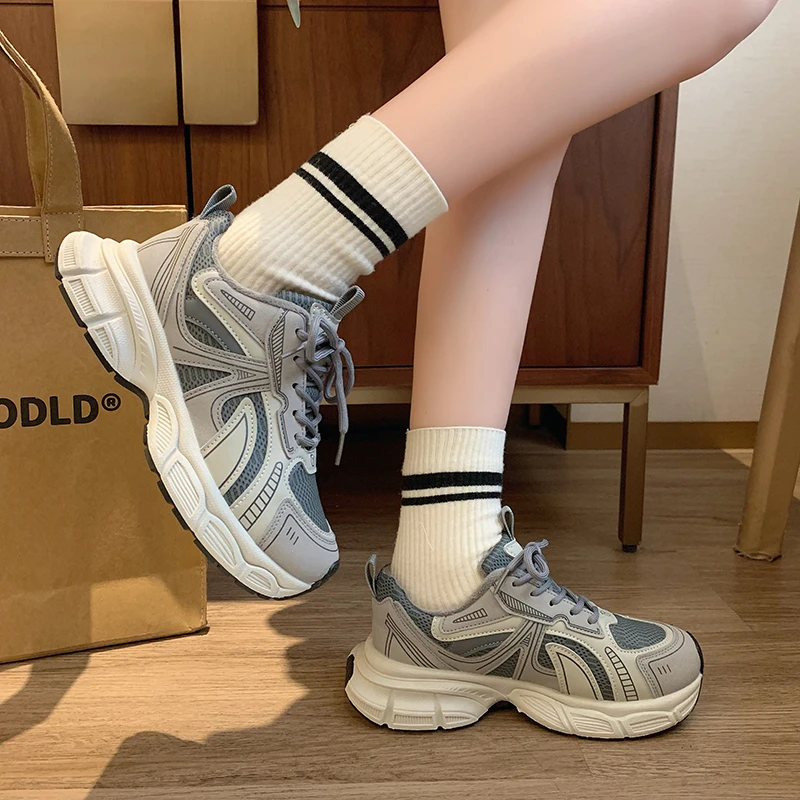 Women's Thick Sole Mid-heel Sneakers with Lace-up Sneakers Women Velvet Lining Keep Warm Anti-slip Soft Sole Platform Sneakers