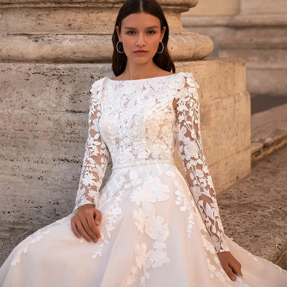 Exquisite A Line Lace Wedding Dress Boat Neck Long Sleeves Applique Sweep Train Vestido De Noiva Tulle Bride Bridal Gowns