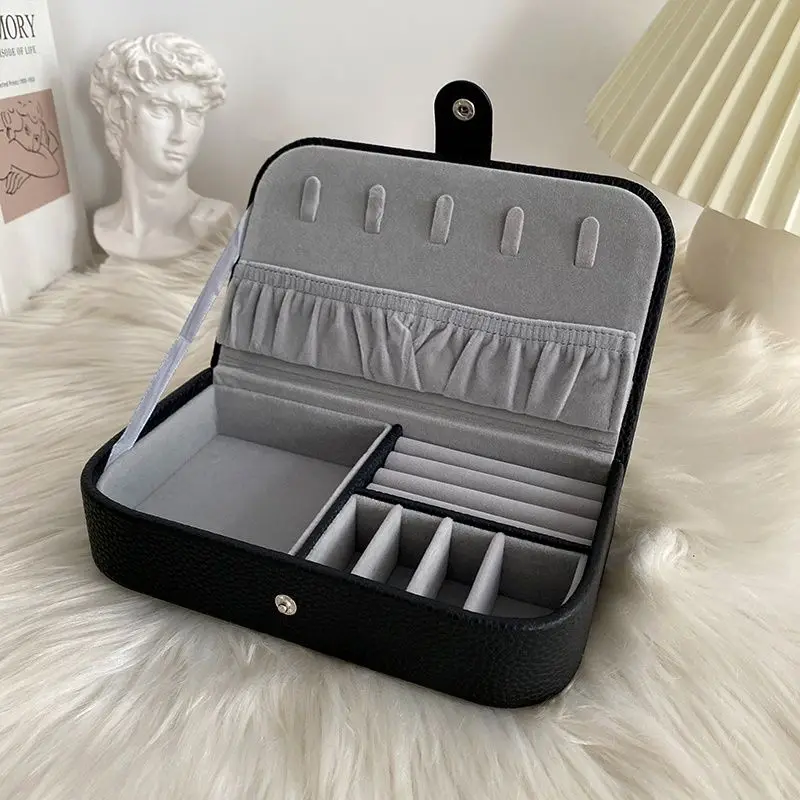 2024 Portable Jewelry Box Jewelry Organizer Display Travel Jewelry Case Boxes Button Leather Storage Chenille Jewelers Joyero