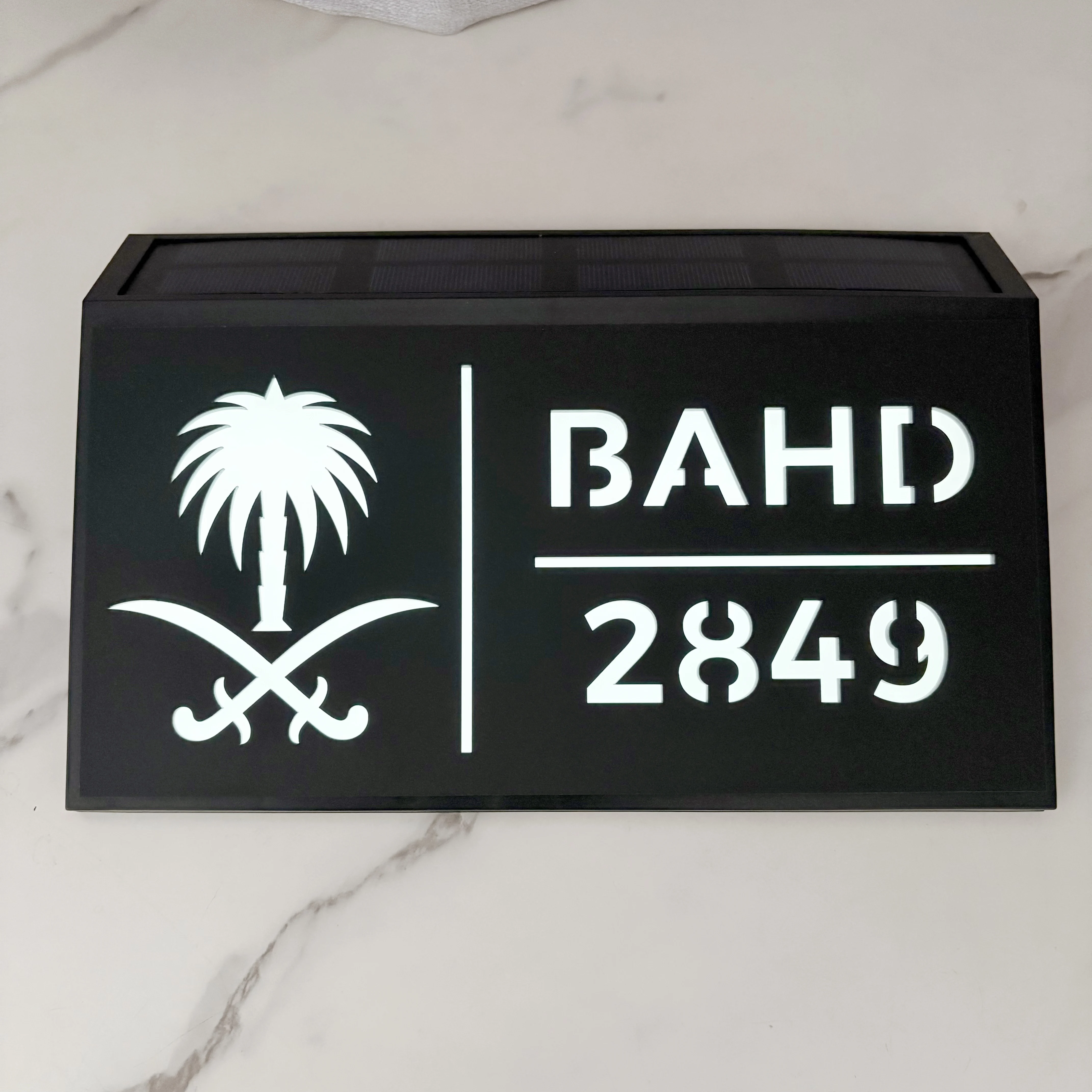 

Personalized Custom Laser Cut Acrylic Modern House Number Sign With Solar Light OutDoor Waterproof Plaque LED Lit Address Plate