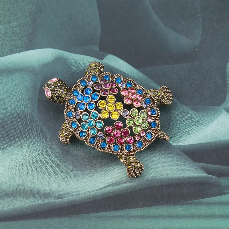 SHMIK Women Men Fashion Vintage Middle Start Santa Claus Brooches Luxury Rhinestone Crown Rabbit Badges Accessories Jewelry