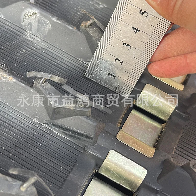 Two wheeled Wandi snowmobile modify accessories, large track leather, thickened wear-resistant snow mud ground anti-skid rubber