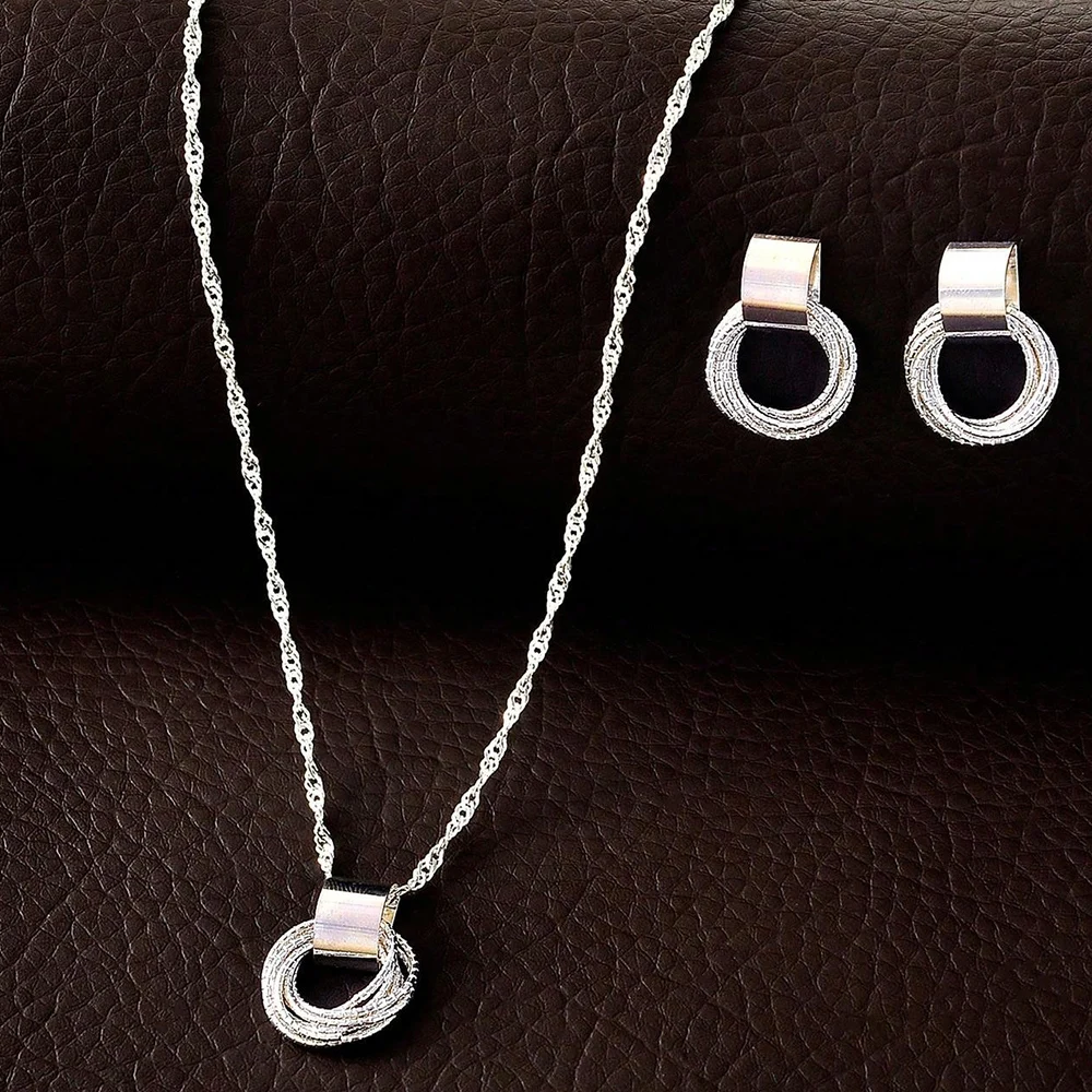 2pcs Gold Plated Small Circle Pendant Earring Set
