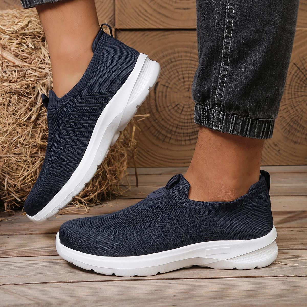 Men Whoes Slip On Knit Walking Shoes Solid Color EVA Soft Sole Lightweight Comfort Non Slip Footwear For Daily Wear