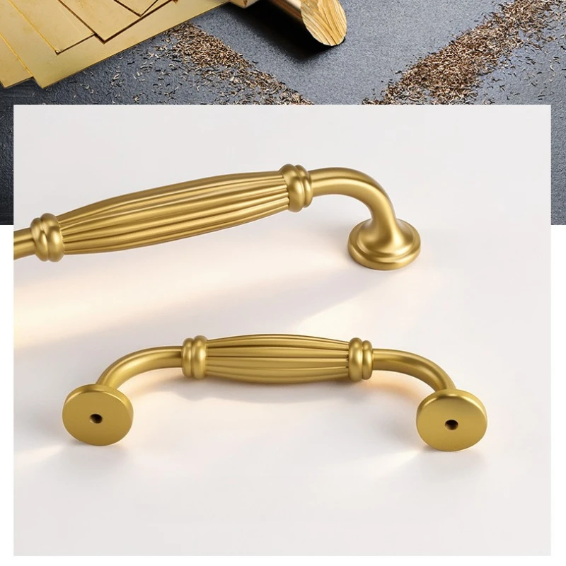 American Vintage Brass Furniture Handles Cabinet with Antique Style Drawer Pulls Bronze Kitchen Cabinet and Wardrobe Door Knobs