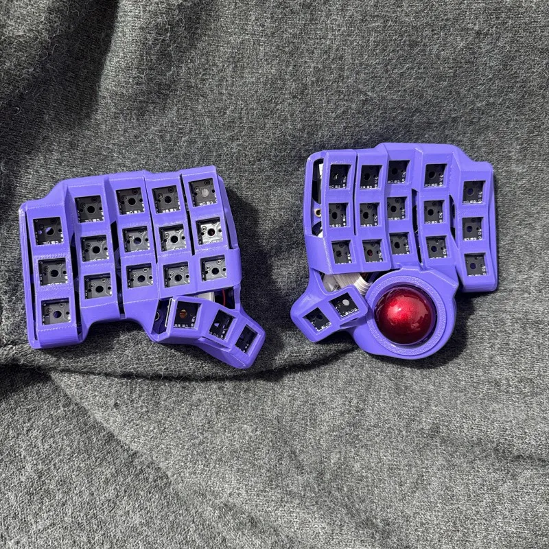 

Charybdis Nano 3X5Curved SplitKeyboard Kit Custom 34MM Trackball Bluetooth Wireless Dual-mode Hot Swap Split Mechanical Keyboard
