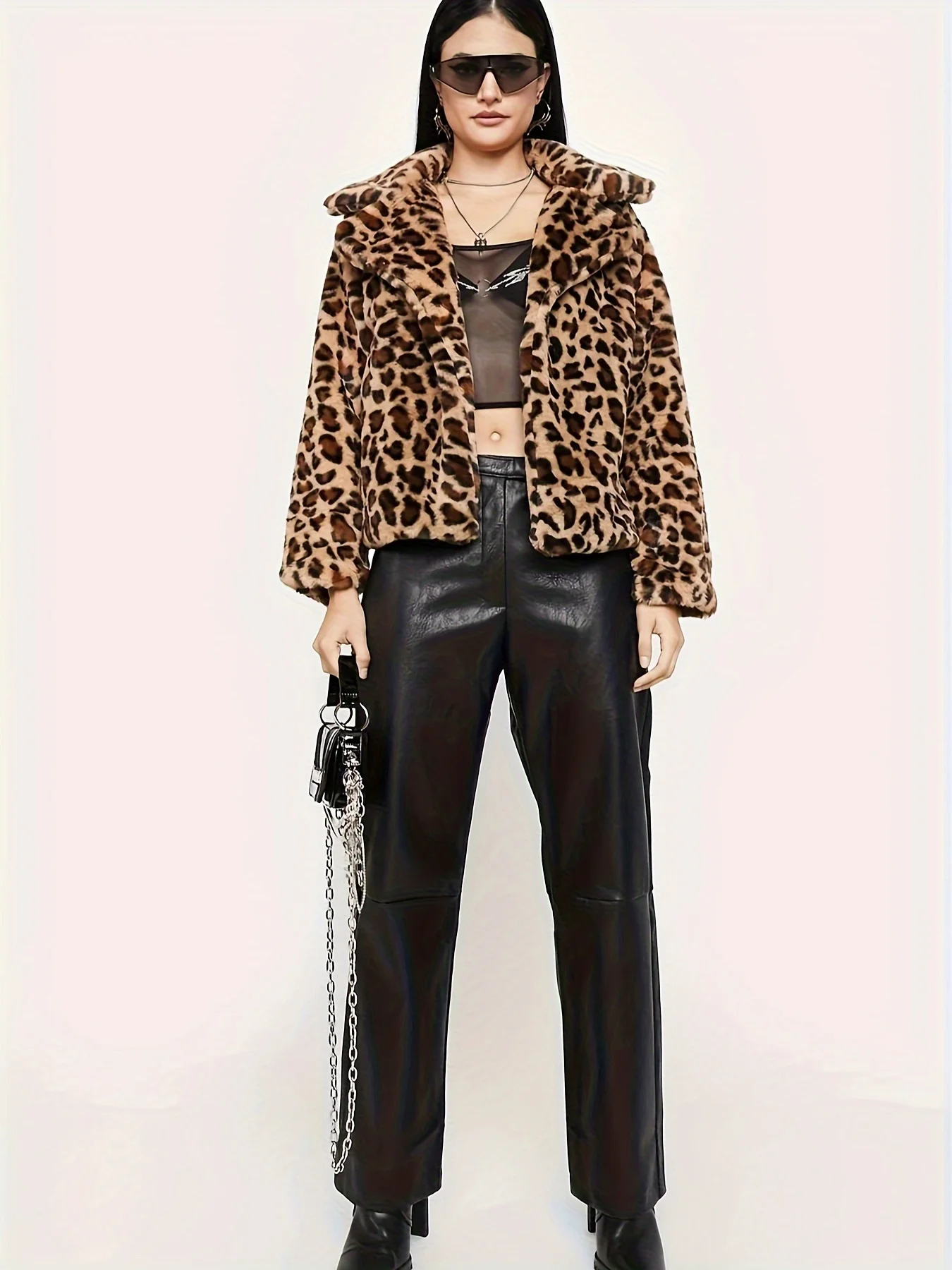 

Женская модная плюшевая куртка с леопардовым принтом, стильная верхняя одежда с животным узором для стильных женщин