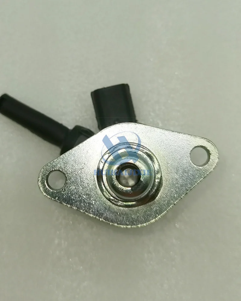 1A021-60017 Stop Solenoid Valve 1A02160017 for Kubota V2003 V2203 V2403-M Fuel Shut Off Solenoid Valve KX121 KX91 U45