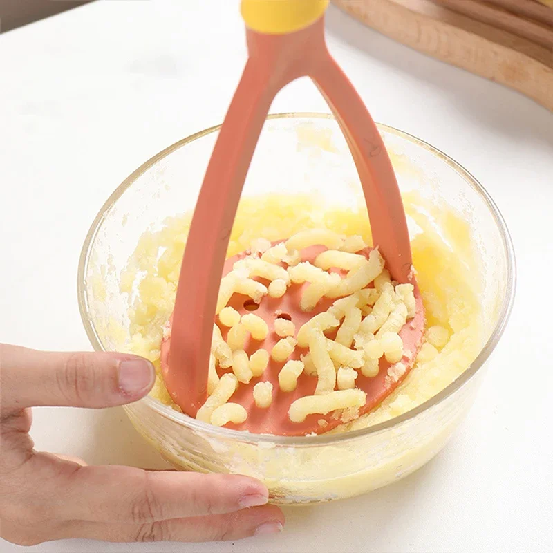 1pc Pressed Potato Masher Ricer Puree Juice Maker Potato Pusher Smooth Mashed Potatoes Crusher Fruit Tools Kitchen