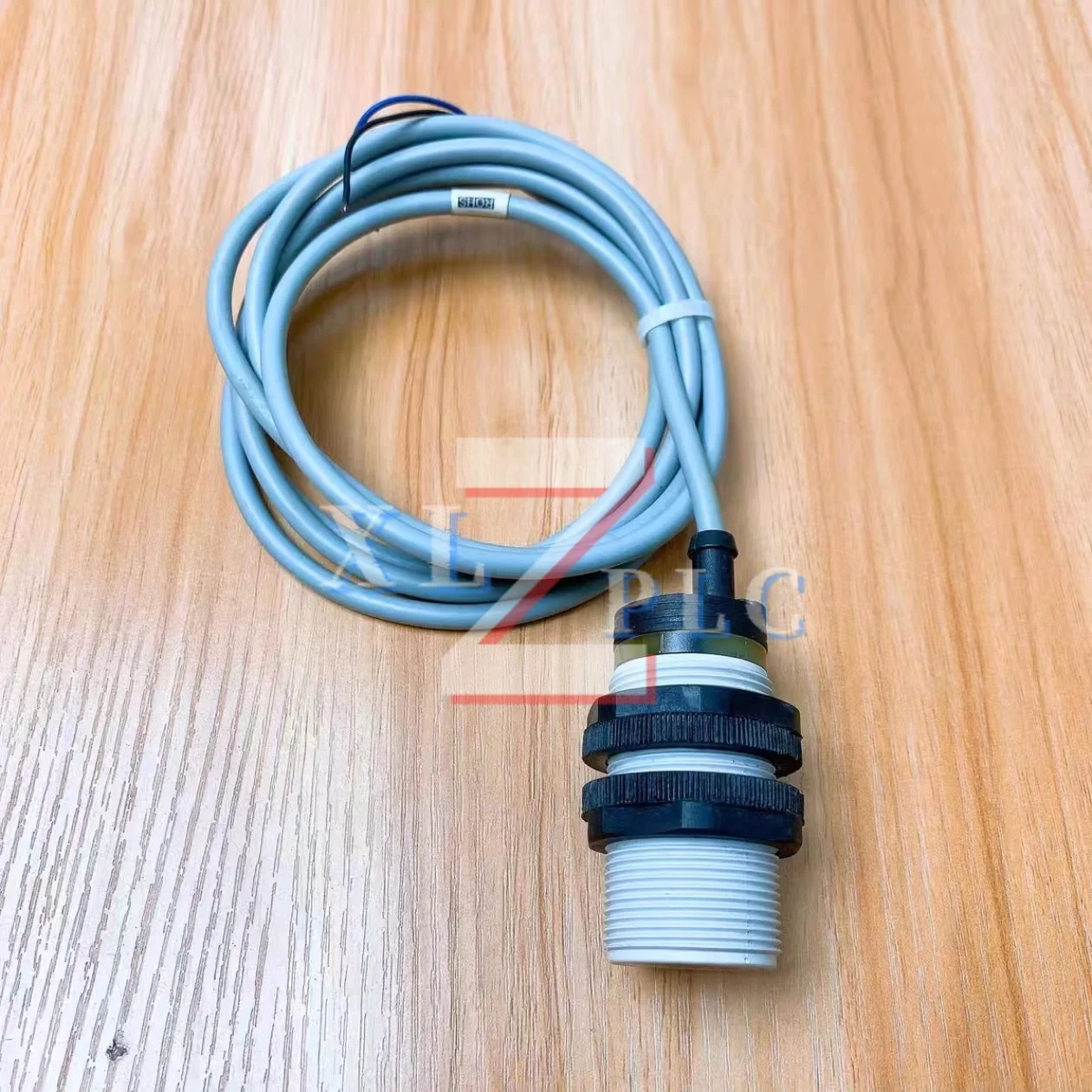 

new original EC3016NPAPL EC3025TBAPL Proximity Switch