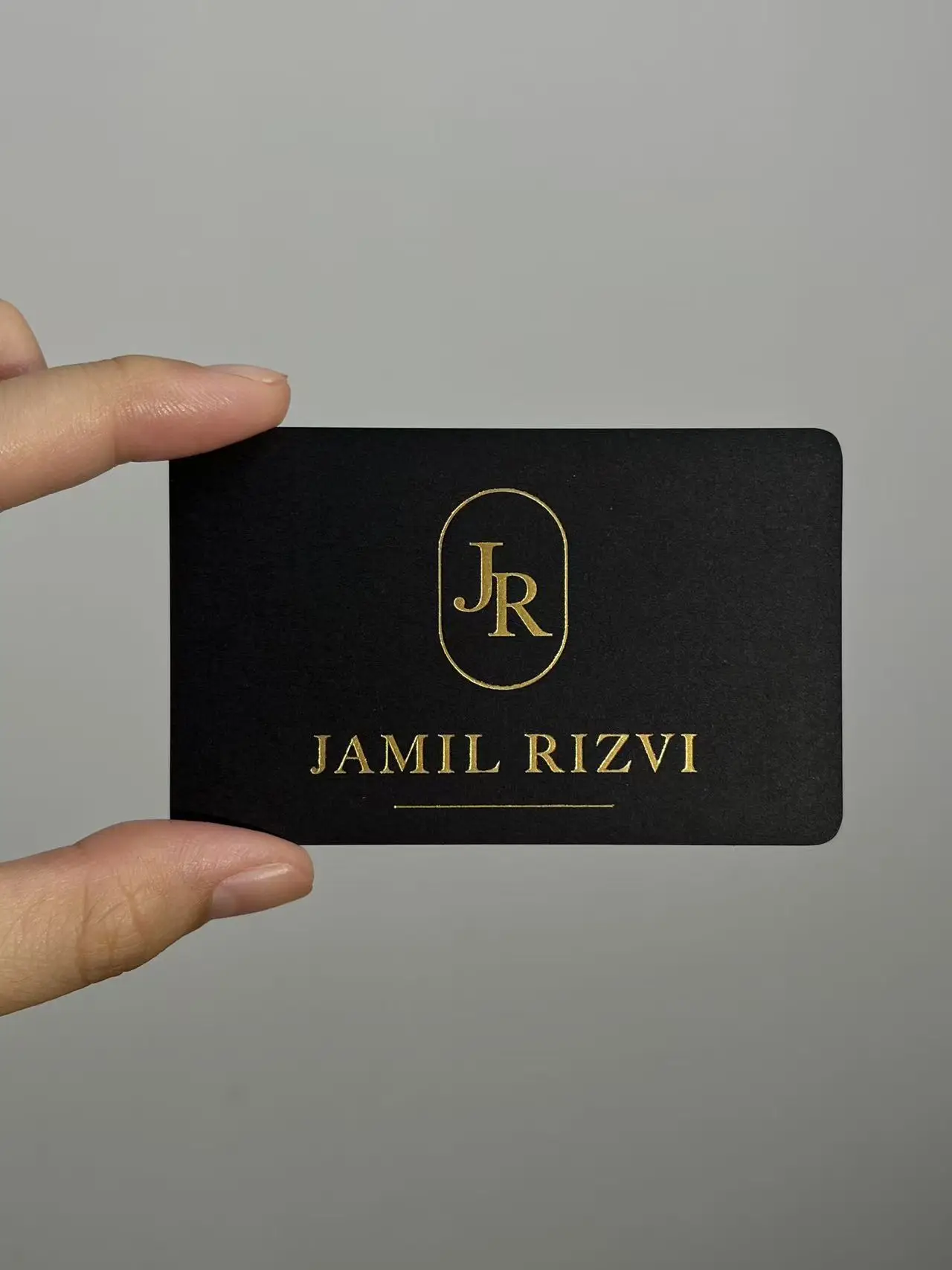 Custom Luxury Business Cards Personalized High-End Matte Black Paper with Gold Foil Stamping Minimalist Professional Name Card