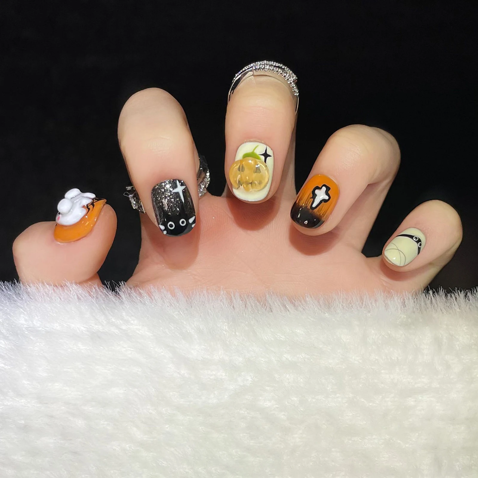 Uñas postizas redondas y cortas hechas a mano, diseño de calabaza fantasma 3D, lindo pequeño Diablo, presione sobre las uñas, tema de Halloween