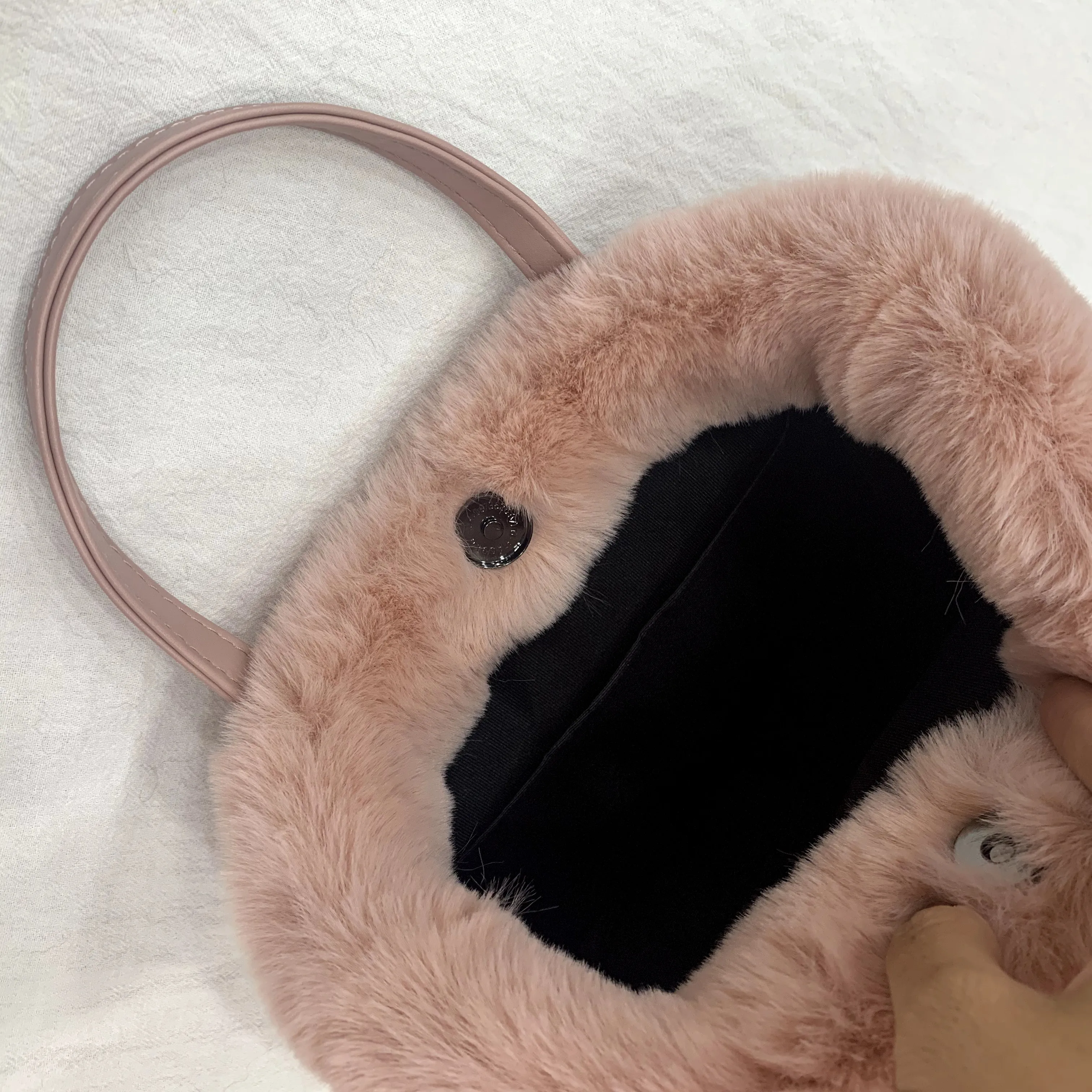 faux-fur-solid-color-women-handbags-luxury-designer-ladies-underarm-bags-winter-plush-female-furry-shoulder-bag-small-tote-purse
