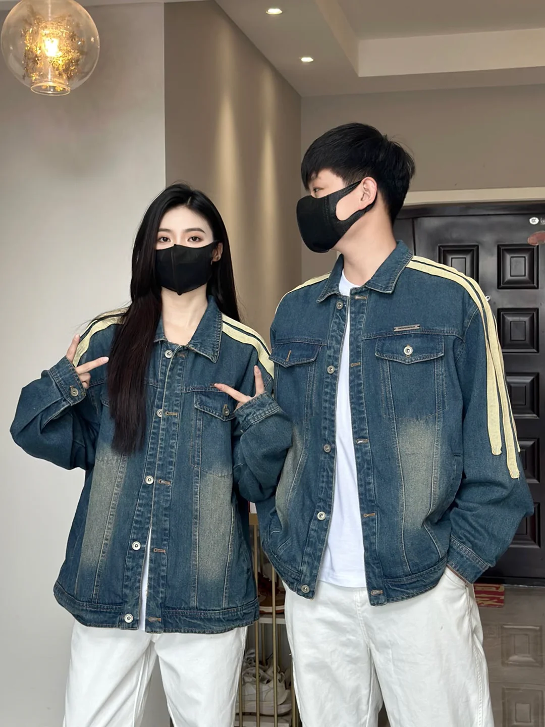 

Джинсовая куртка в полоску в стиле ретро с американской талией, свободная верхняя одежда для пар, весенне-осенняя молодежная длинная куртка-све от морщин