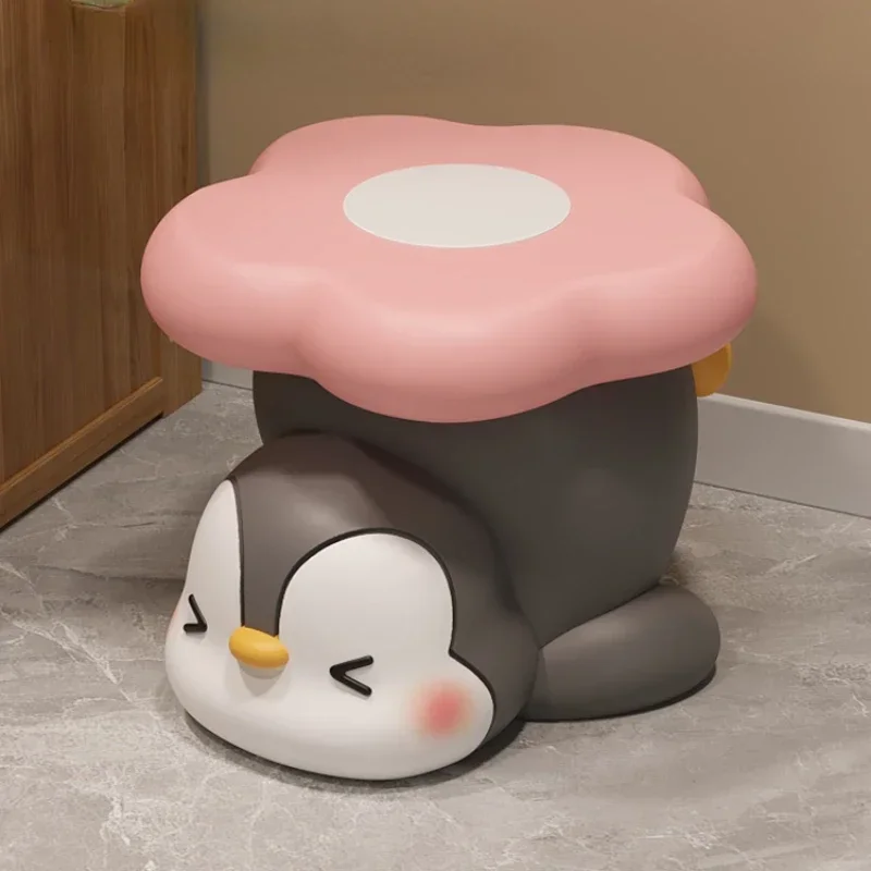 Cute Penguin Stool Hallway Living Room Floor Stand Decoration Creative Home Decoration New Home Gift  Storage Bench  Ottoman