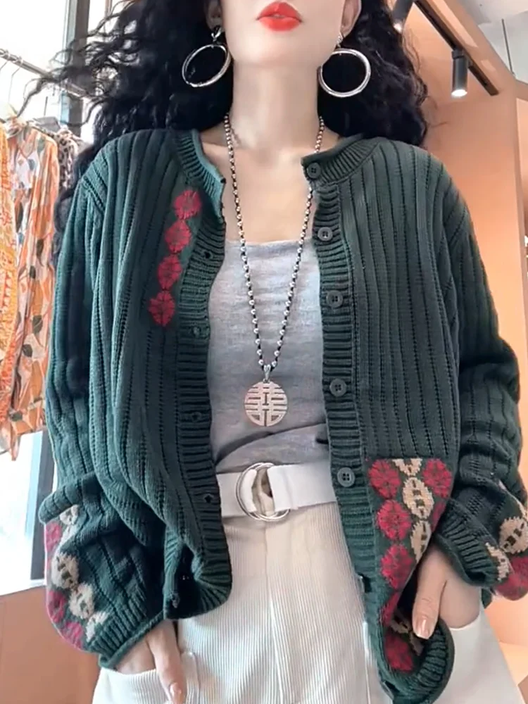 

Корейский вязаный кардиган с вышивкой, осенняя новинка, большие размеры, модный, универсальный, стройнящий, омолаживающий топ для женщин