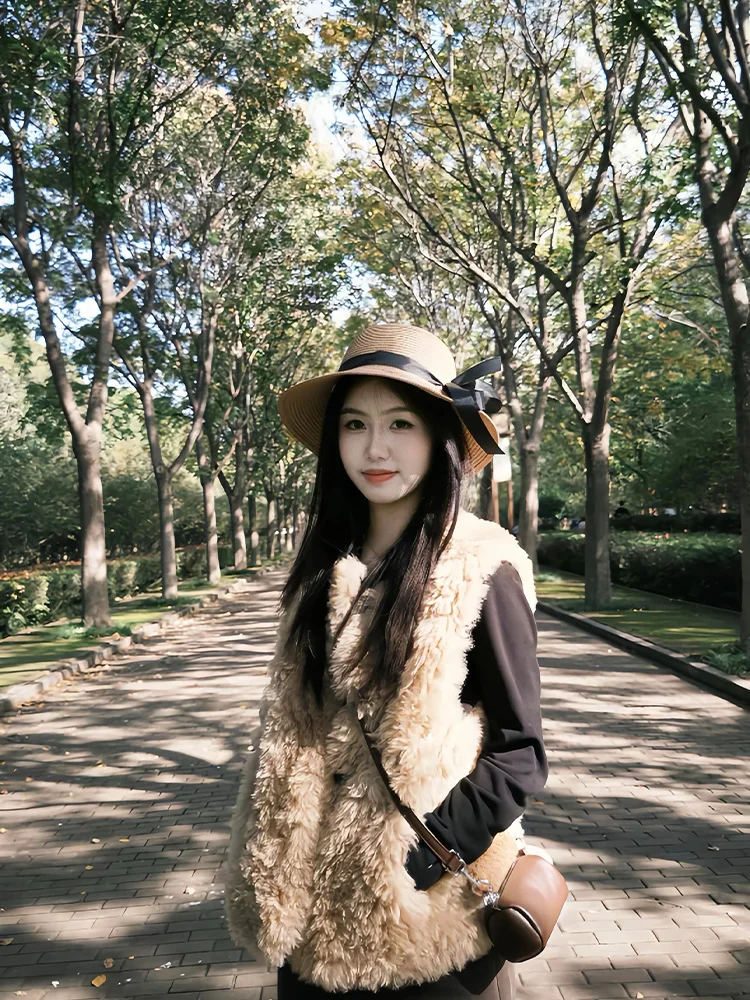 Korean Sle Faionable Lamb Fur Svel Vest Women's Autumn Winter Loose Age-Defng oulder Pad Vest Trendy Single-Bre...