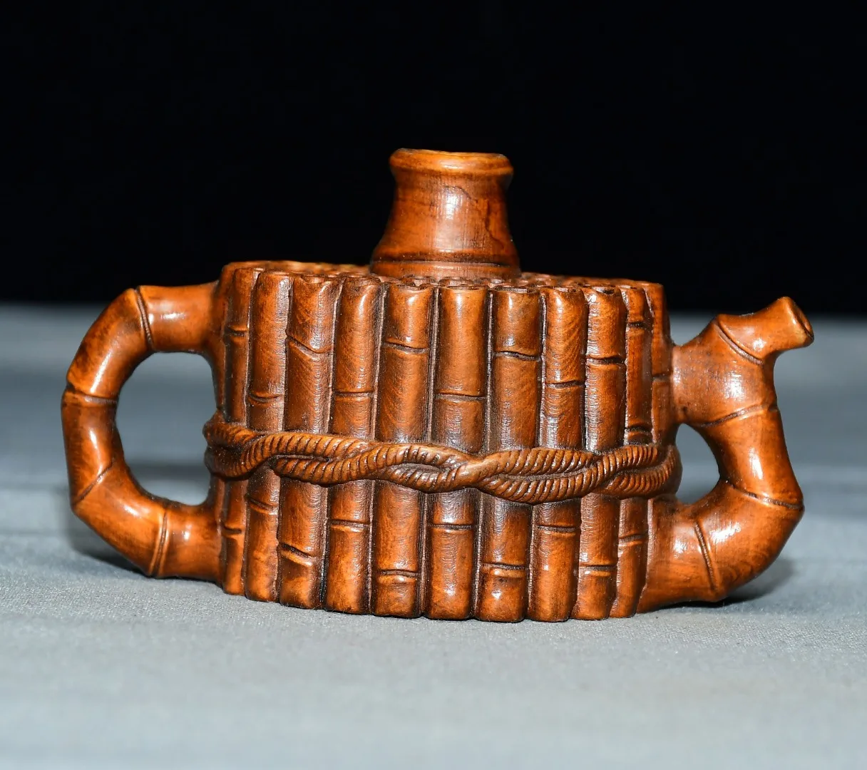 Old Boxwood bamboo tube Wooden bundle shaped pot Bamboo spout pot kettle teapot Handheld pot Handheld components Study