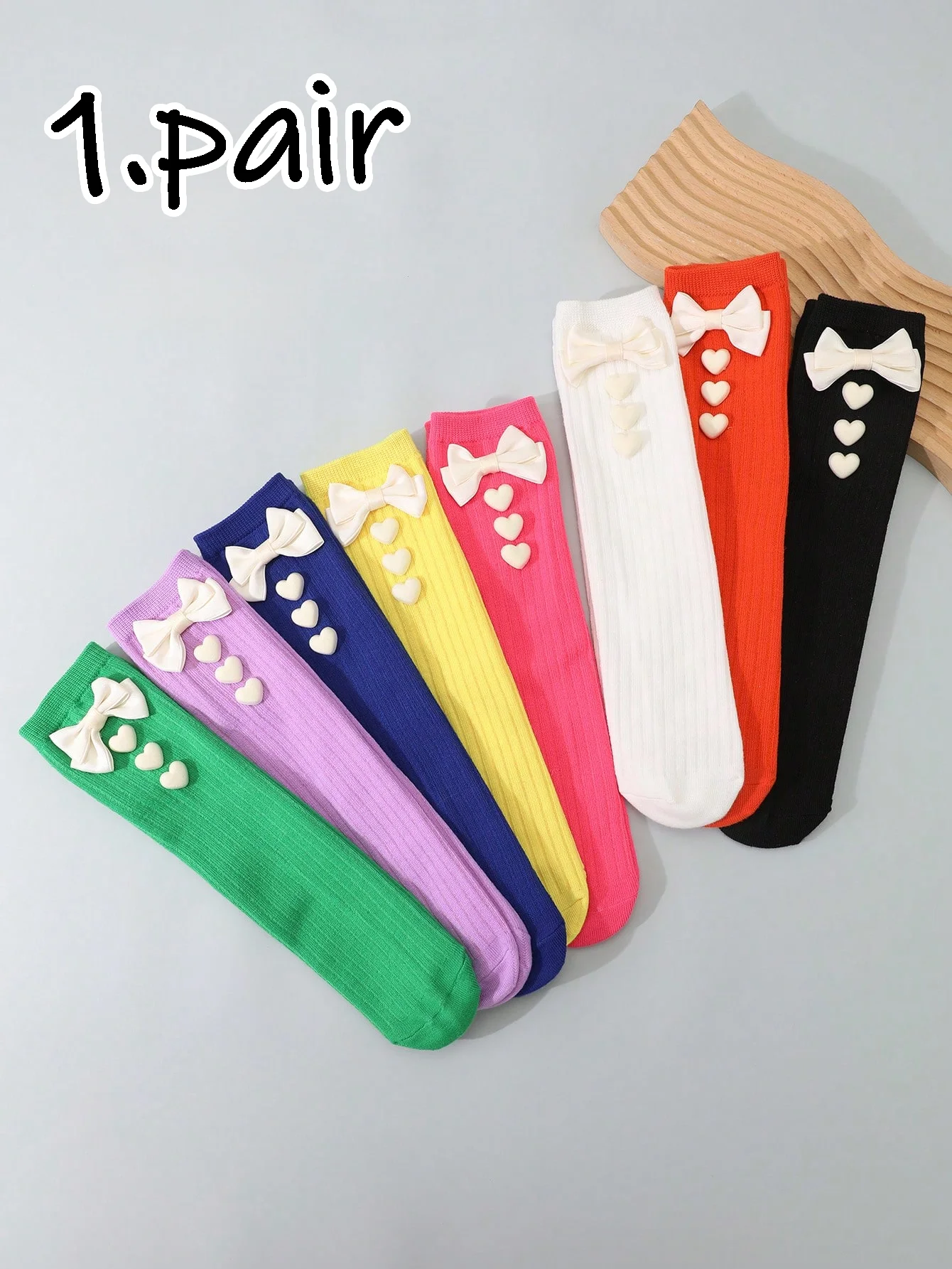 1 Pair of Girl's Striped Mid-Calf Socks with Heart-Shaped Bowknot Decoration Are Suitable for Girls Aged 2-6 Years Daily Outfits
