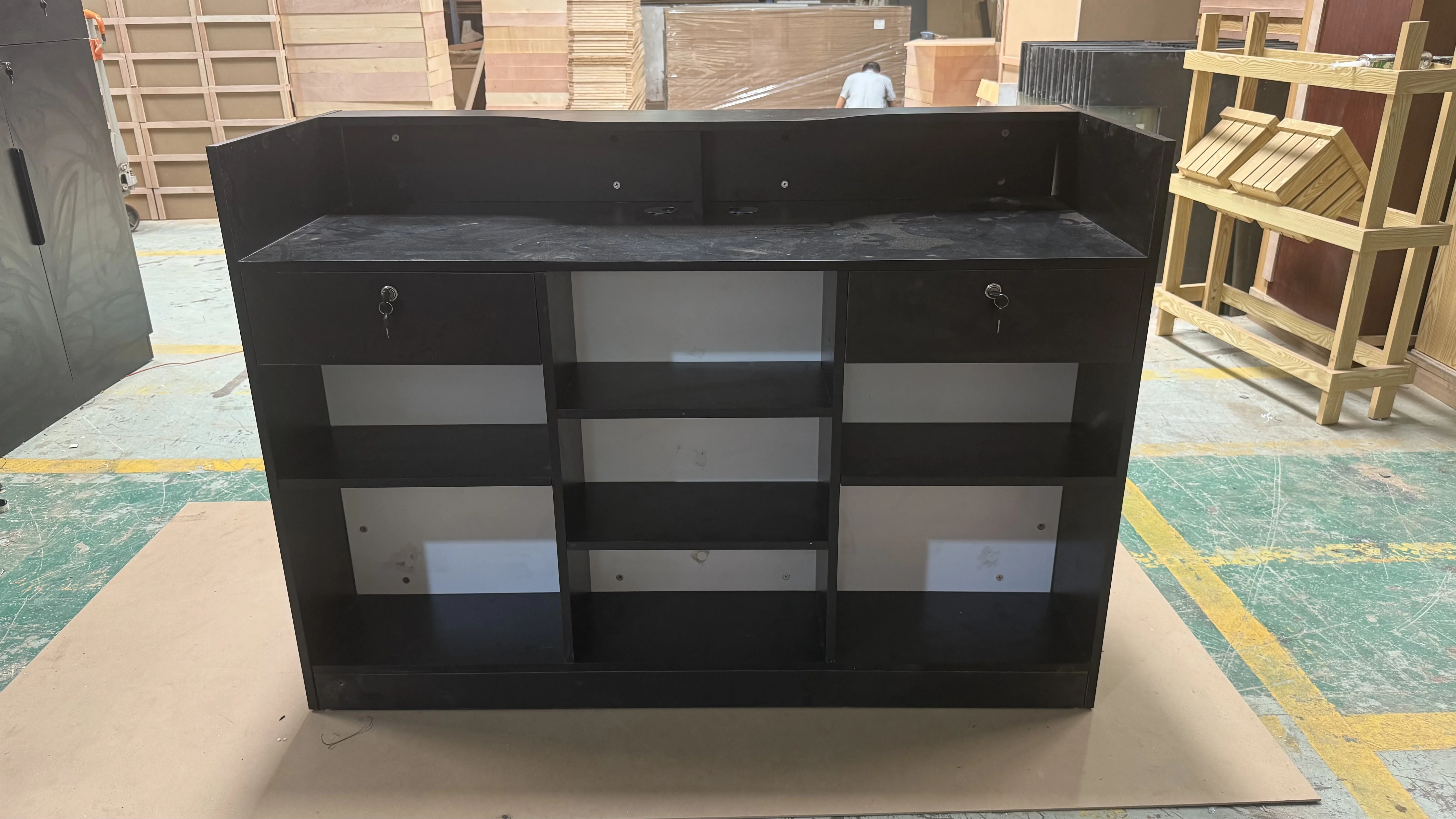 Custom.Guangzhou Factory Nuovo stile Cassiere in legno e vetro con cassetti e luci