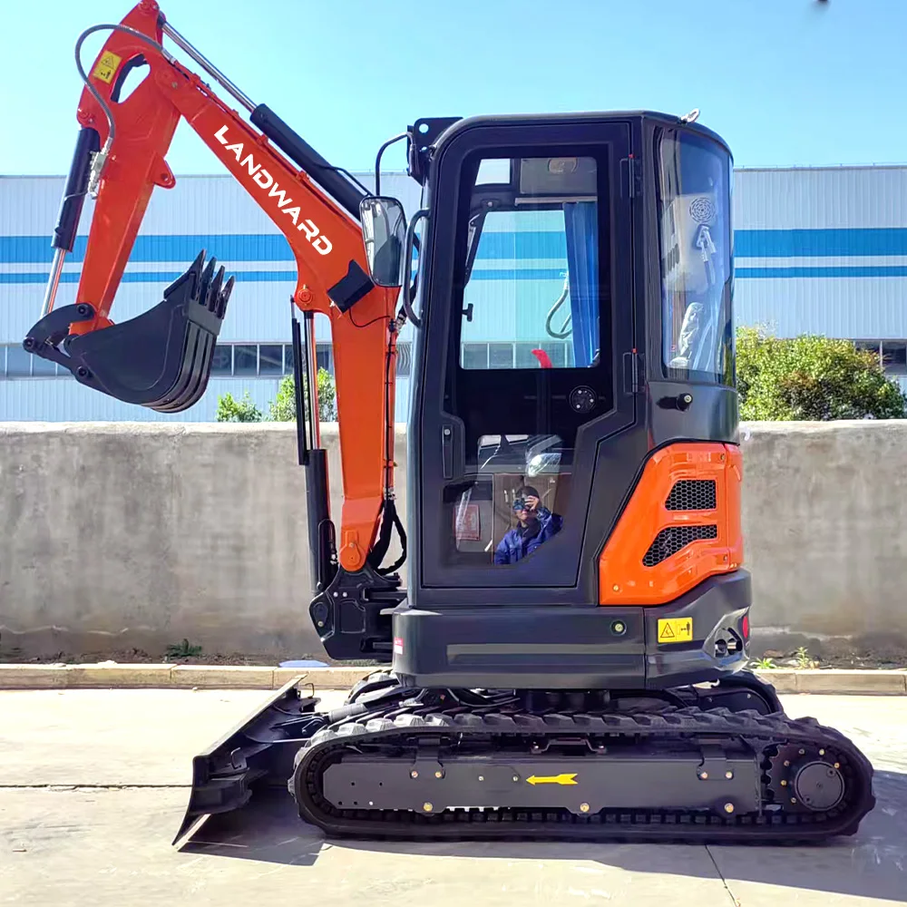 Customized Chinese Manufacturers 2.5 Ton Small Excavator Mini Digger Prices Multifunctional Farm Bagger With CE EPA Escavator