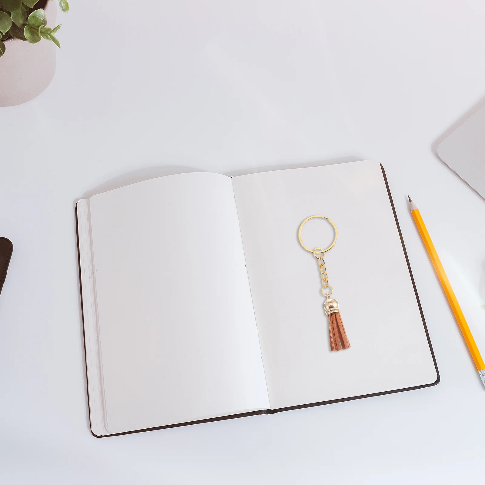 

50Pcs Tassel Keychain Creative DIY Pendant Set Long-Lasting Hanging Key Decor for Handbag Backpack Car Keychain Accessories