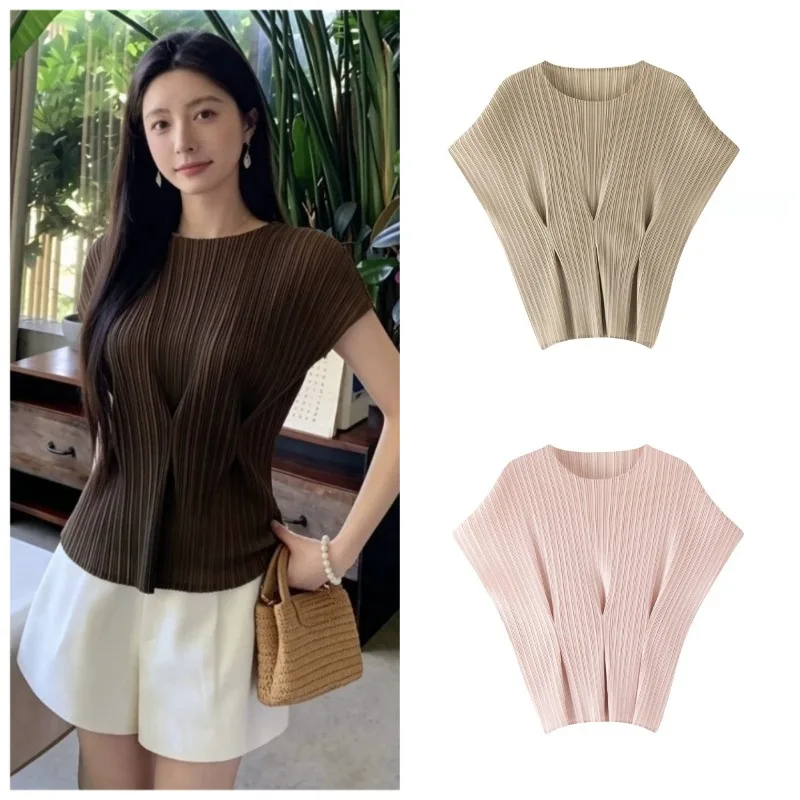 Miyake Pleated T-Shirt Plisse 2026 New Fashion Age-Reducing Slimming Fold Shirt Women's Short Sleeve T-Shirt Loose Pleats Top