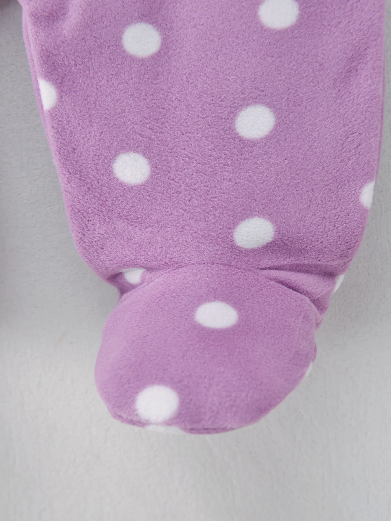 Baby-Mädchen Polar-Fleece Strampler mit Füßen, Herz-Polka-Dot-Druck, Niedliche Tier- und Buchstaben-Stickerei, Reißverschluss-Overall, Herbst-Winter-Babykleidung – Detail 10