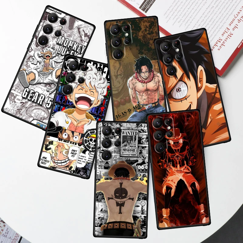 One Piece Anime Zoro Luffy For Samsung Galaxy S24 S23 S22 S21 S20 FE S10 S10E Plus Ultra Pro Lite 5G Black Phone Case