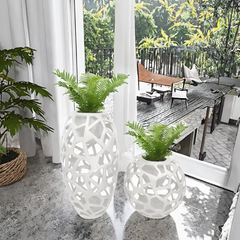Classic Style Unique New Design Hollow Out Fiberglass Garden Decor Outdoor Plant Pots for Home Hotel Floor Usage