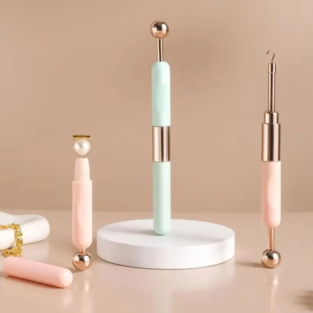 

Anti-Slip Secure Grip Jewelry Wearing Tool Compact Design Skin Friendly Materials Bracelet Fastener Helper Retractable Hook