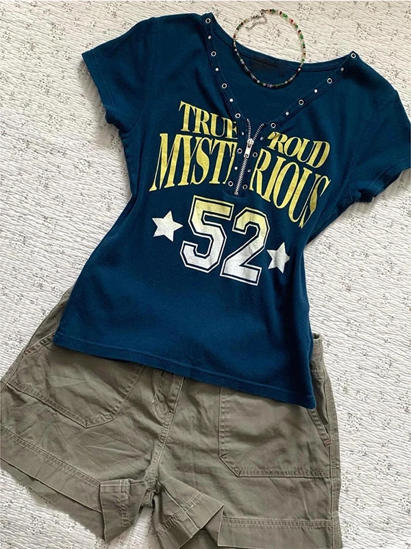 Blue Letter Print ort Sve V-Ne T-irt Women's Summer Vintage Sle Regular Fit Cotton Top for Young Ladies