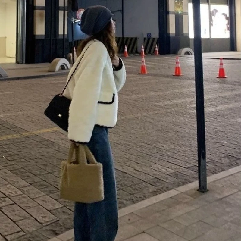 

​Plus Size Petite Sheepskin Coat with Faux Fur Warm Winter Loose Fit Cotton Jacket for Women 2025​