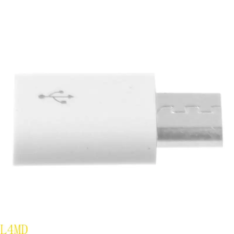 USB-C Buchse auf Micro-USB Stecker Adapter - close-up view