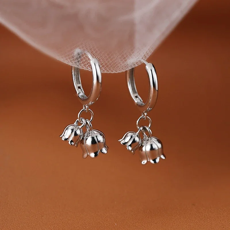 

Small Fresh Silver Lily of The Valley Flower Earrings Sen Series Fairy Super Fairy Prevent Allergy Hoop Earrings Female