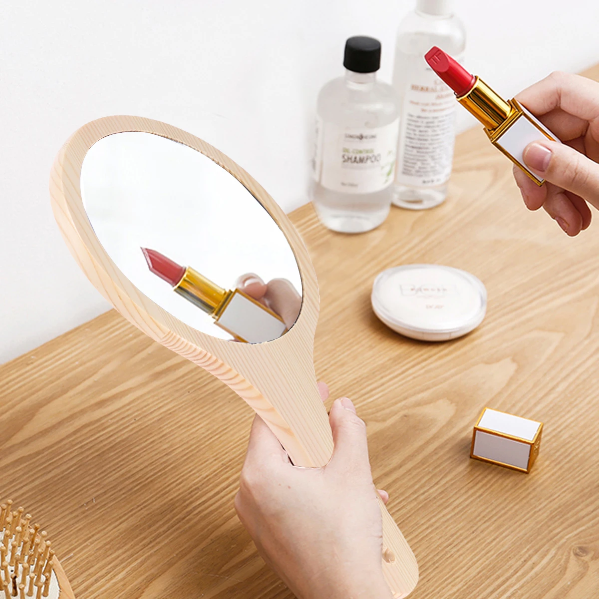 

1Pcs Wooden Frame Handheld Mirror Elegant High-Grade Wall Mountable Clear Reflection Makeup Grooming Wood Color